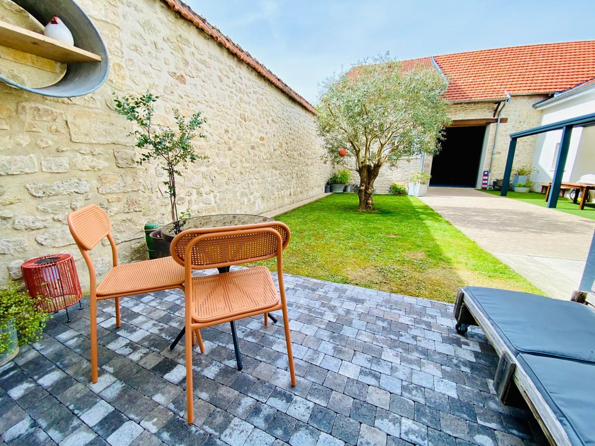 Studio D'Hotes Avec Piscine « Le Clos N°6 » Cormicy Extérieur photo